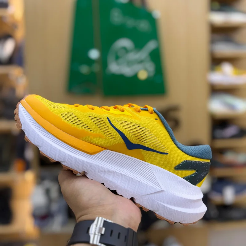 Alternative view of Ho-ka Mafate X SE