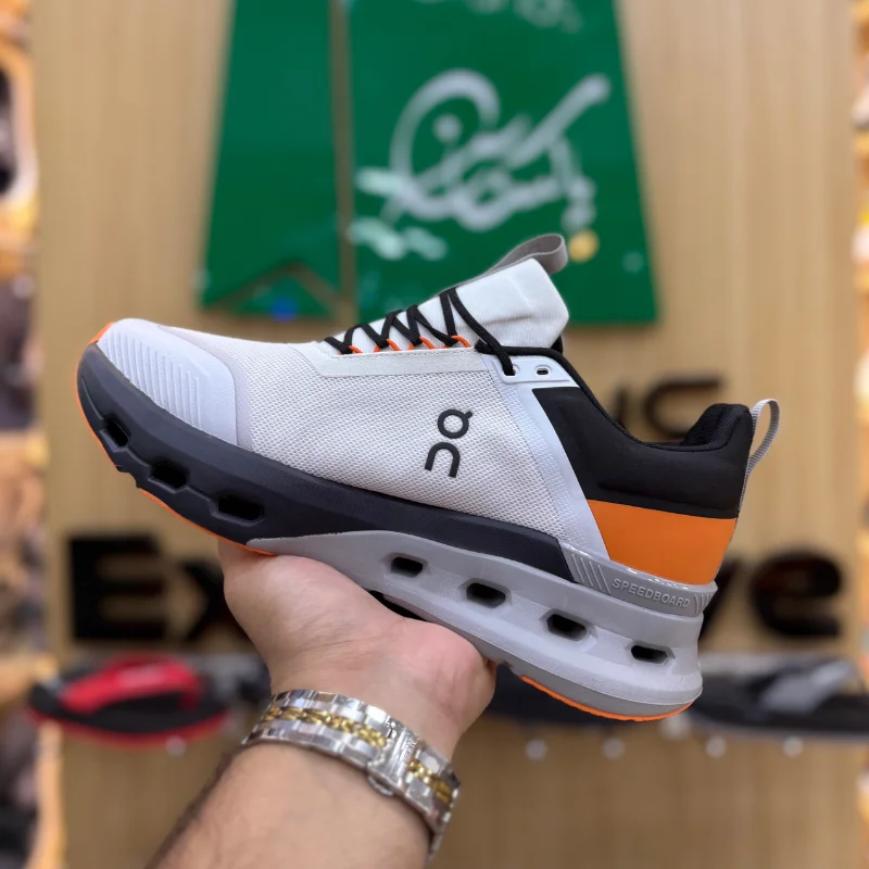 Alternative view of Cloud Nova X Frost/Orange