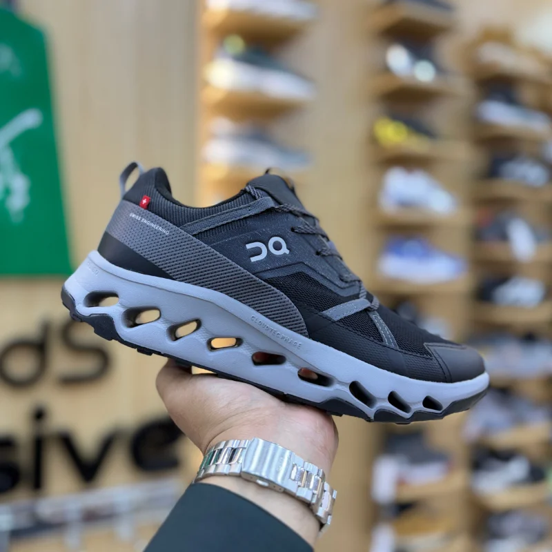 Cloud Horizon Black Alloy